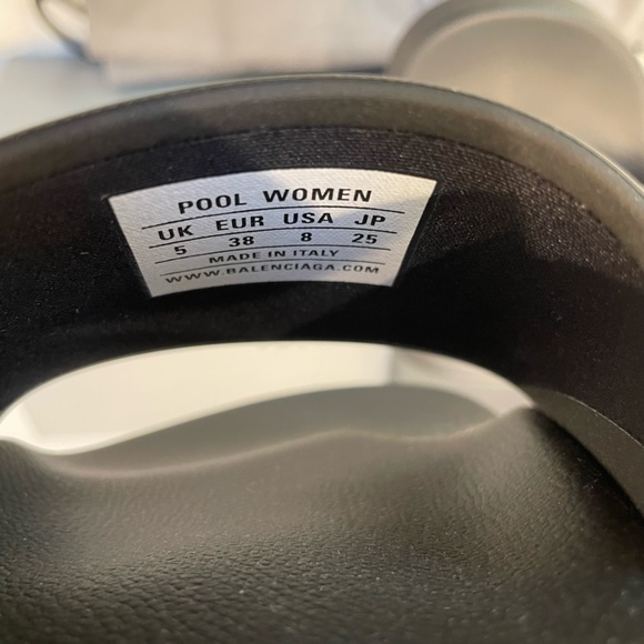 Balenciaga Women's Logo Pool Slides 8 B/38 EU - Picture 13 of 14